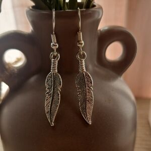 Chic Silver Feather Drop Earrings